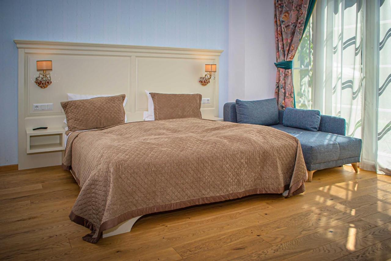 Palatul Brukenthal 3*