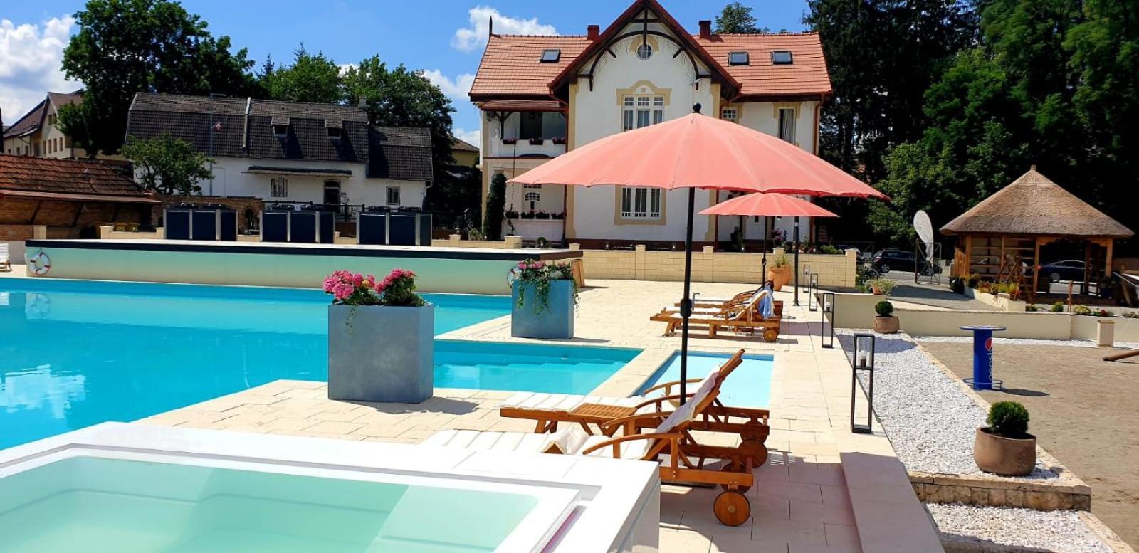 Hotel Palatul Brukenthal Avrig